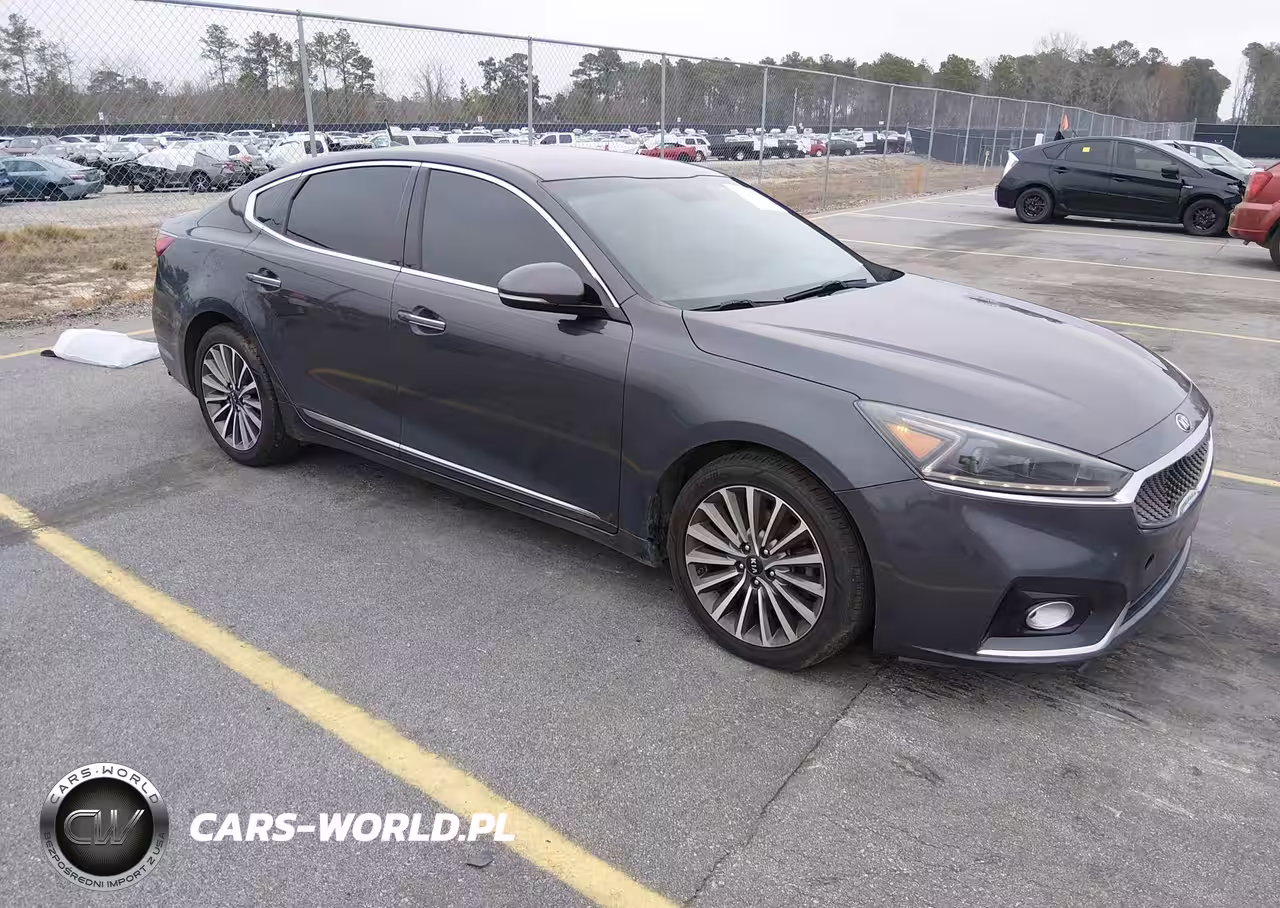 2018 Kia Cadenza Premium