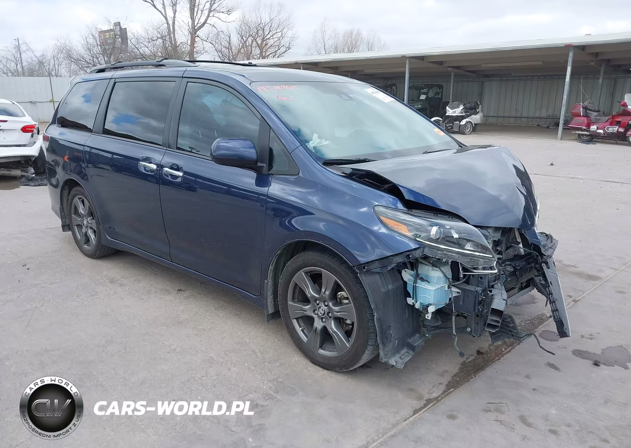 2020 Toyota Sienna Se