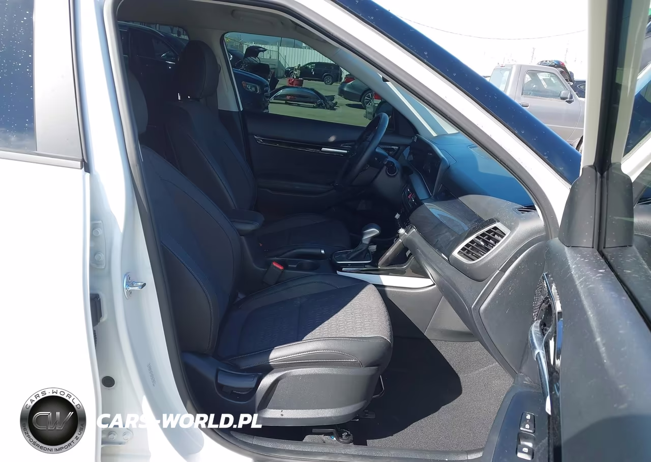 2025 Kia Seltos S VIN:KNDEU2AA2S7819275 - 5