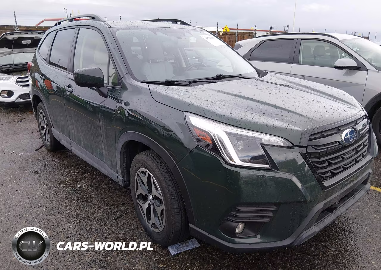 2024 Subaru Forester Premium VIN:JF2SKADC3RH445250 - 1