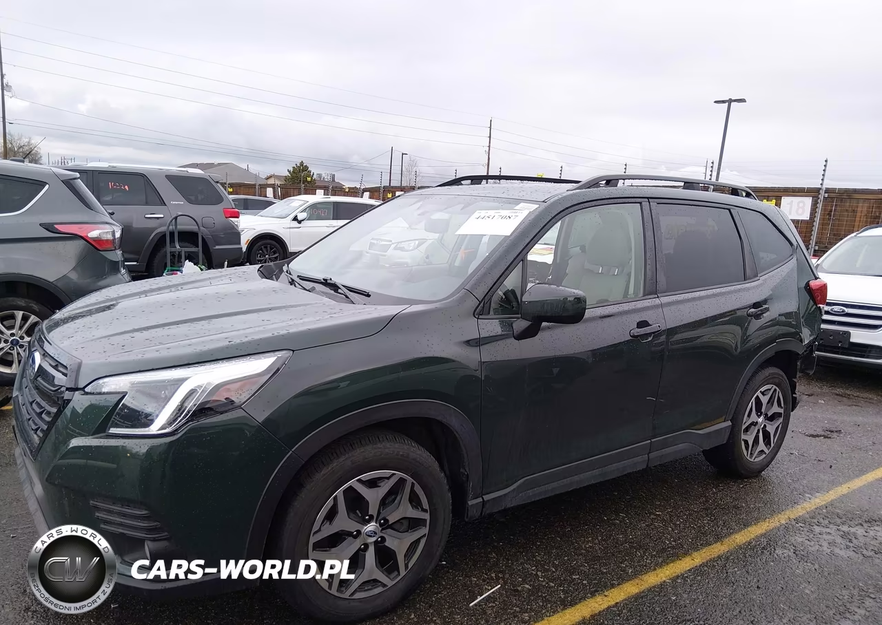 2024 Subaru Forester Premium VIN:JF2SKADC3RH445250 - 14