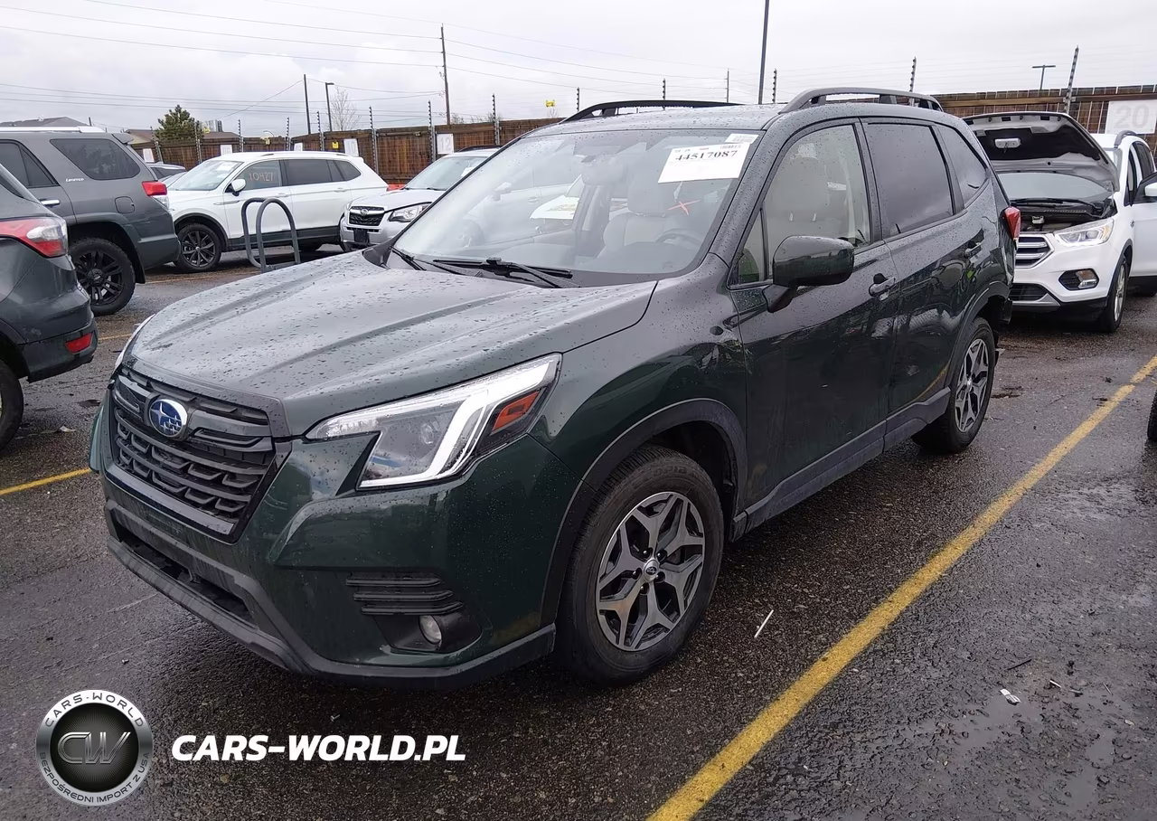 2024 Subaru Forester Premium VIN:JF2SKADC3RH445250 - 2