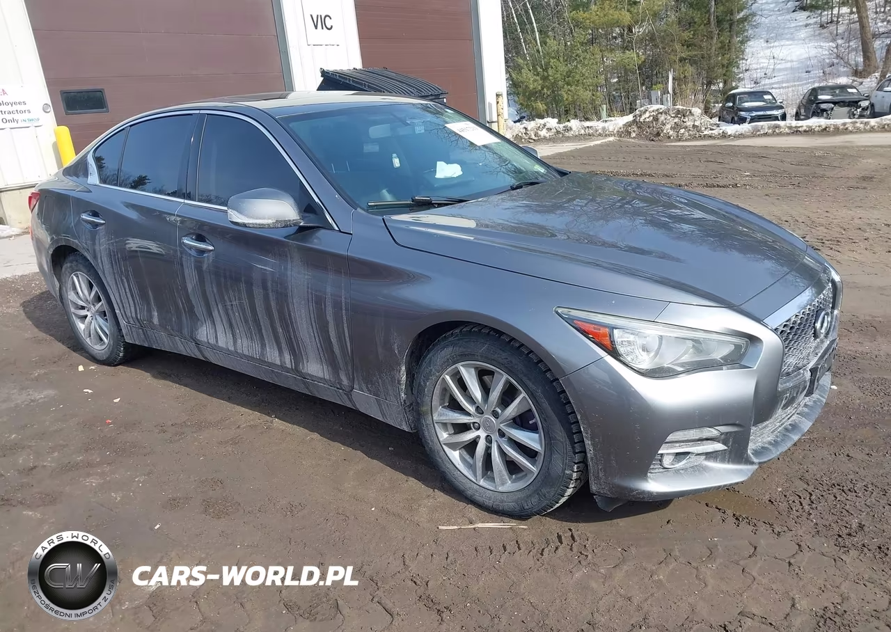 2015 Infiniti Q50