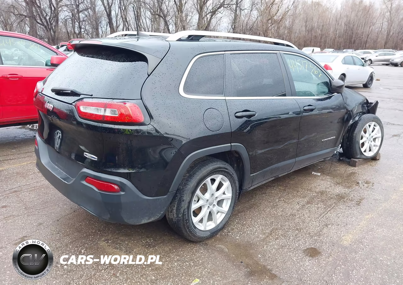 2018 Jeep Cherokee Latitude Fwd VIN:1C4PJLCB4JD587341 - 4