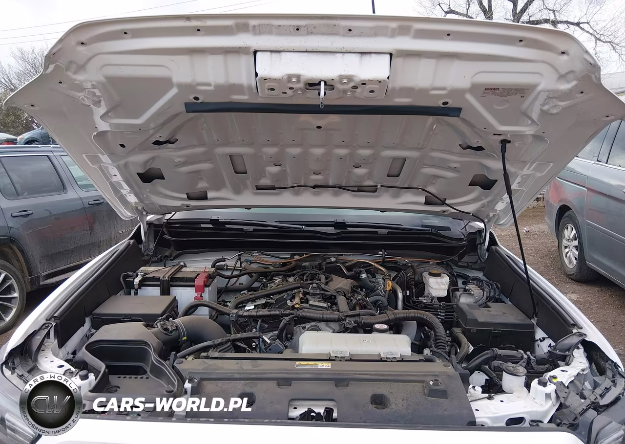 2025 Toyota Tacoma Sr5 VIN:3TMKB5FNXSM035471 - 10