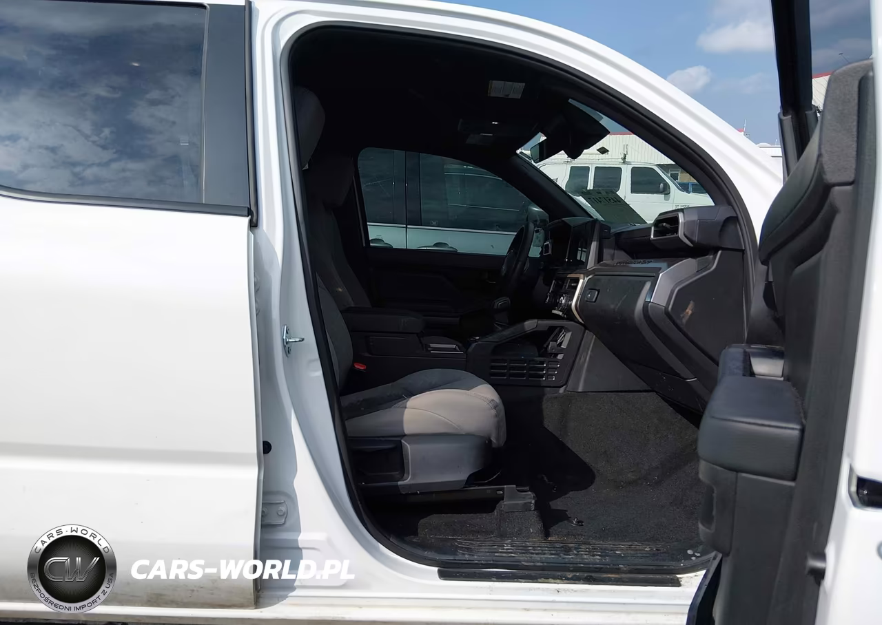2025 Toyota Tacoma Sr5 VIN:3TMKB5FNXSM035471 - 5