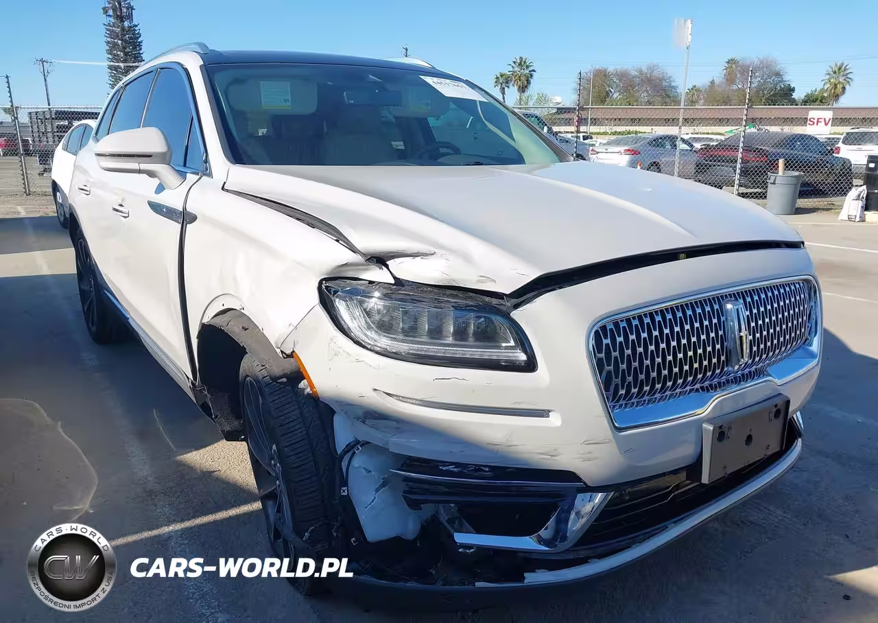 2020 Lincoln Nautilus Reserve