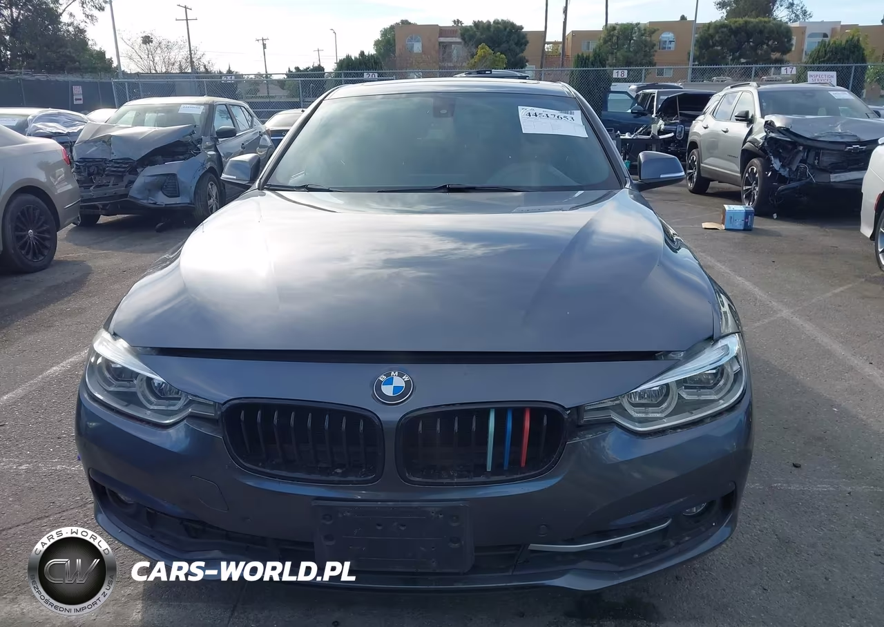 2018 BMW 330I VIN:WBA8B9G58JNV00573 - 12
