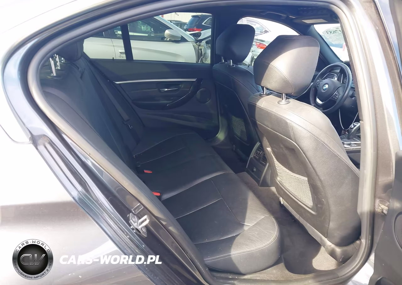 2018 BMW 330I VIN:WBA8B9G58JNV00573 - 8
