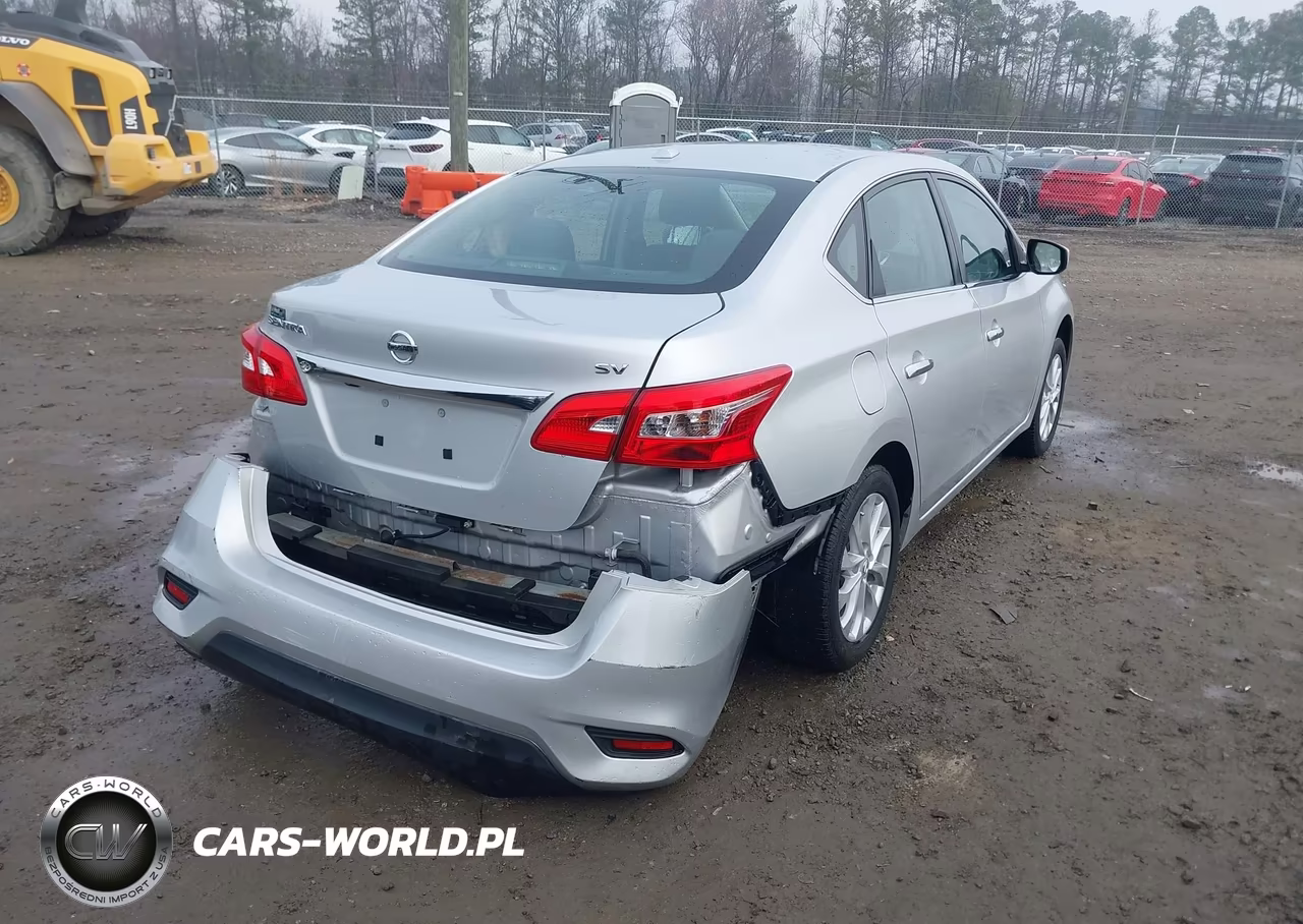 2018 Nissan Sentra Sv VIN:3N1AB7AP3JL639791 - 4