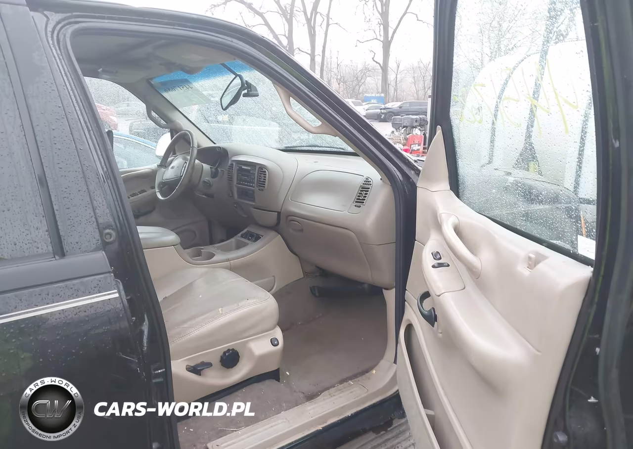 2002 Ford Expedition Eddie Bauer VIN:1FMPU18LX2LA55463 - 5