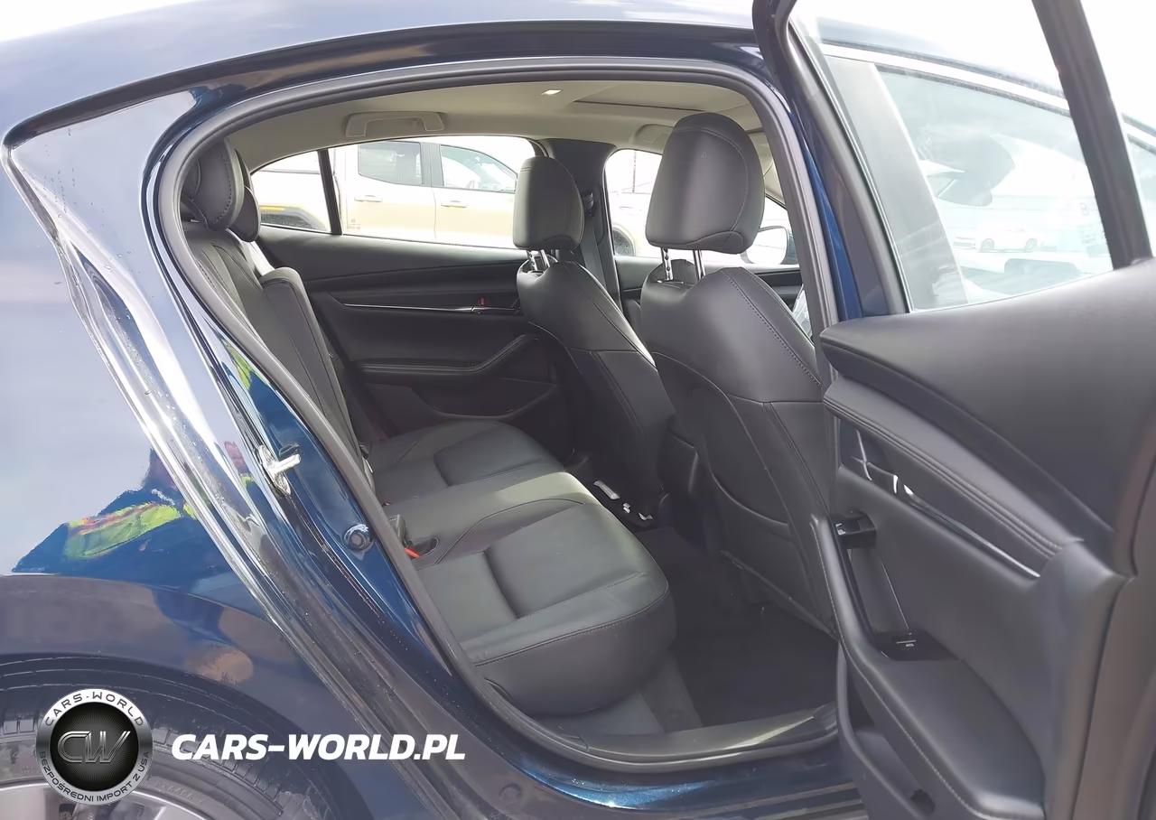 2024 Mazda Mazda3 2.5 S Preferred VIN:3MZBPACM1RM422181 - 8