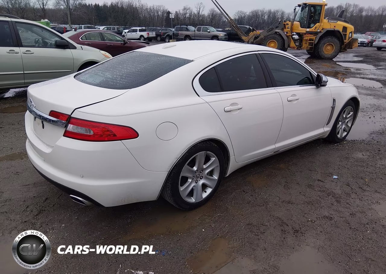 2010 Jaguar Xf VIN:SAJWA0FA1AHR70595 - 4