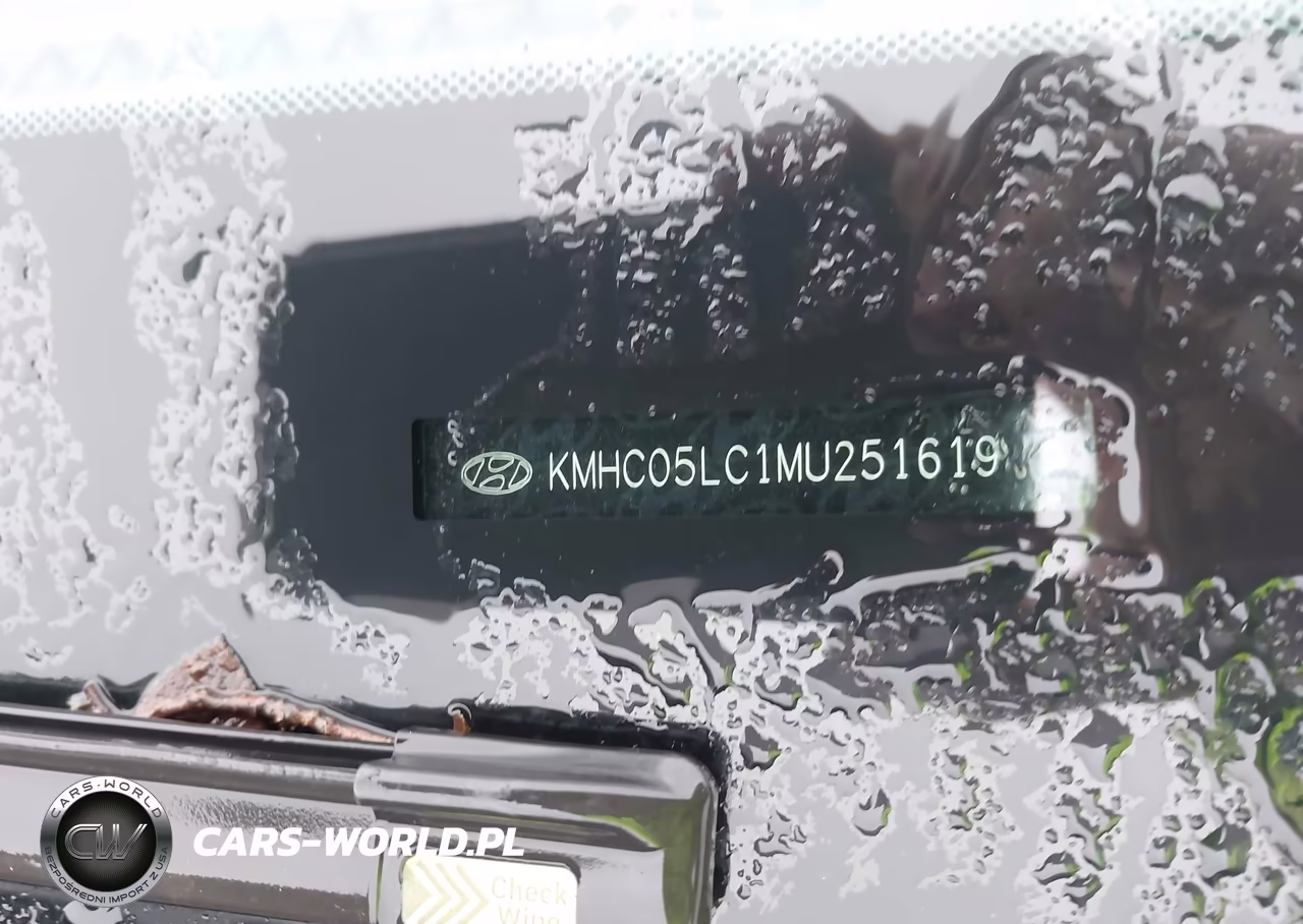 2021 Hyundai Ioniq Hybrid Limited VIN:KMHC05LC1MU251619 - 16