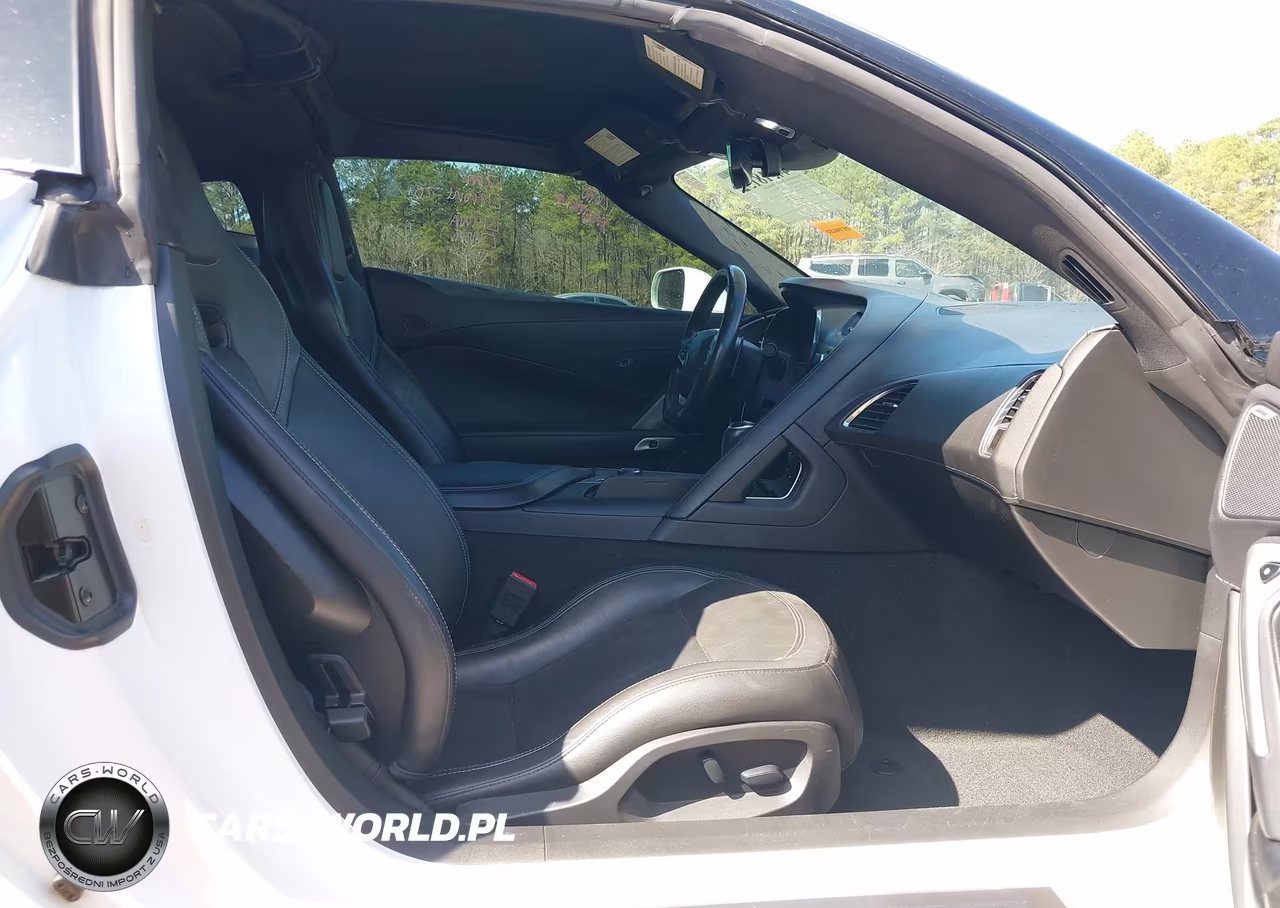 2019 Chevrolet Corvette Stingray VIN:1G1YB2D74K5117644 - 5