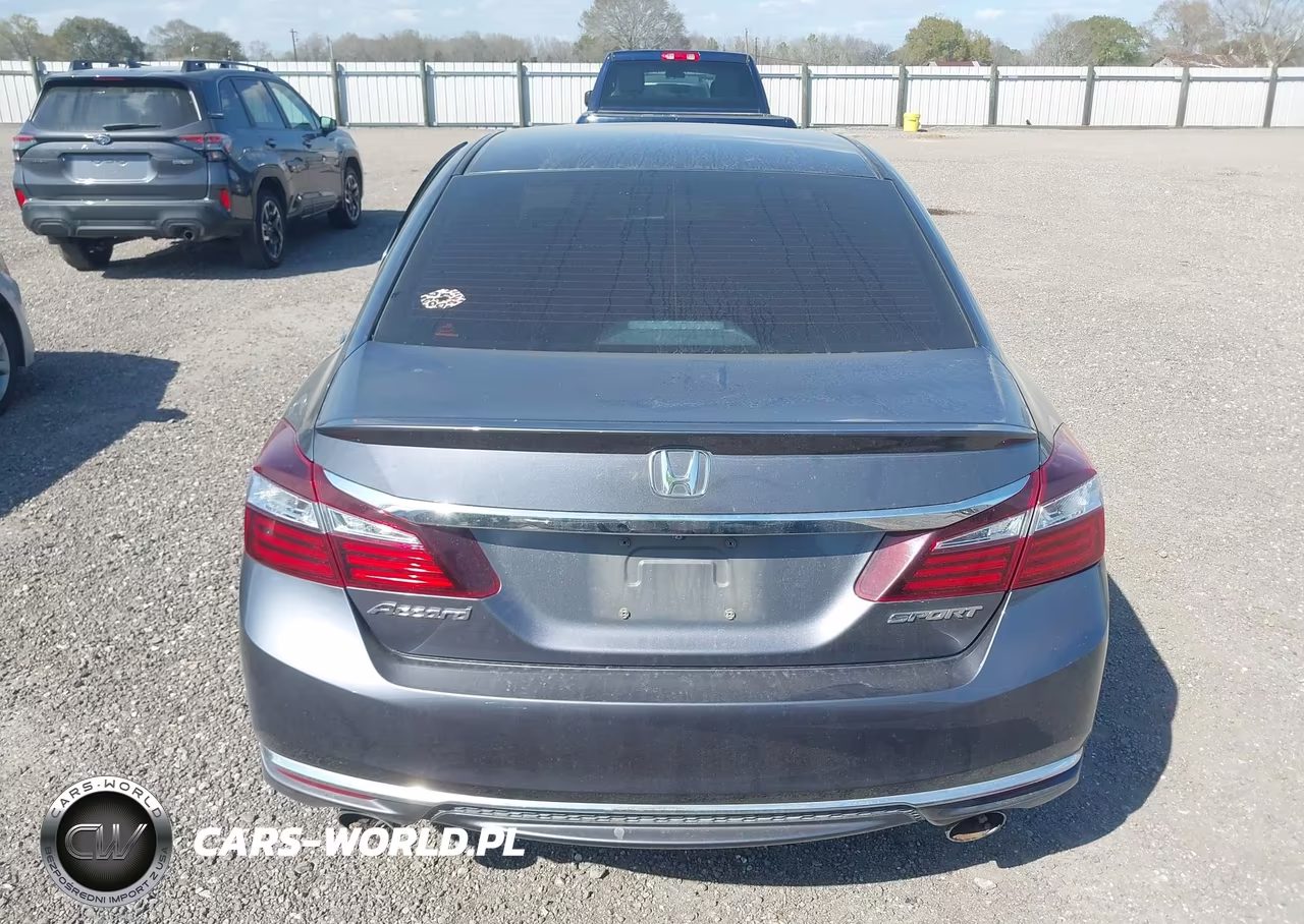 2017 Honda Accord Sport VIN:1HGCR2F58HA133808 - 16