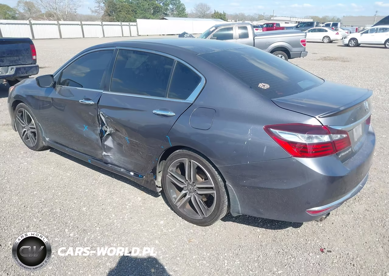 2017 Honda Accord Sport VIN:1HGCR2F58HA133808 - 3