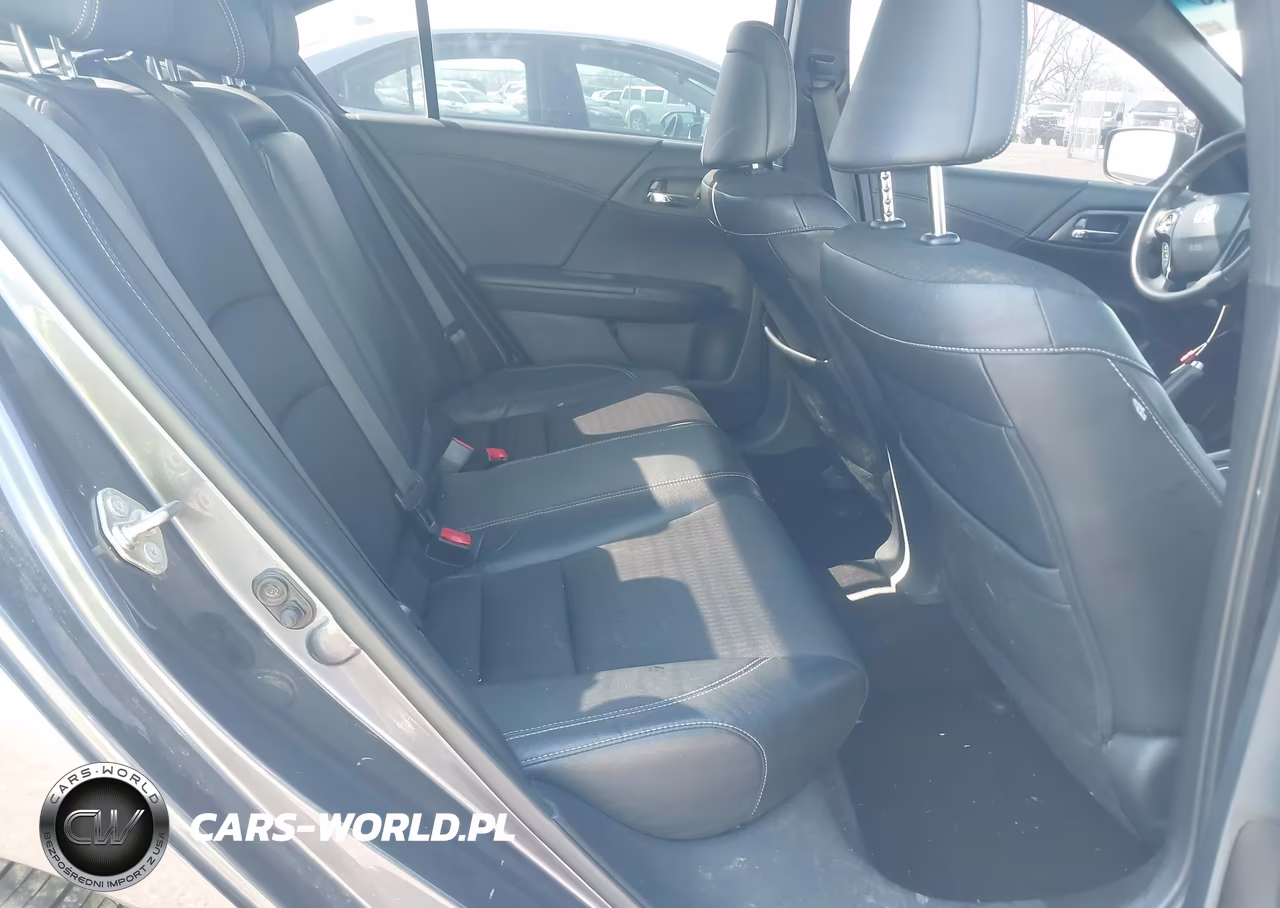 2017 Honda Accord Sport VIN:1HGCR2F58HA133808 - 8