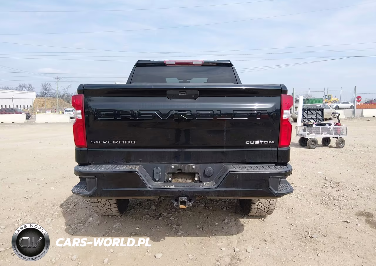 2021 Chevrolet Silverado 1500 VIN:3GCPYBEKXMG376428 - 17