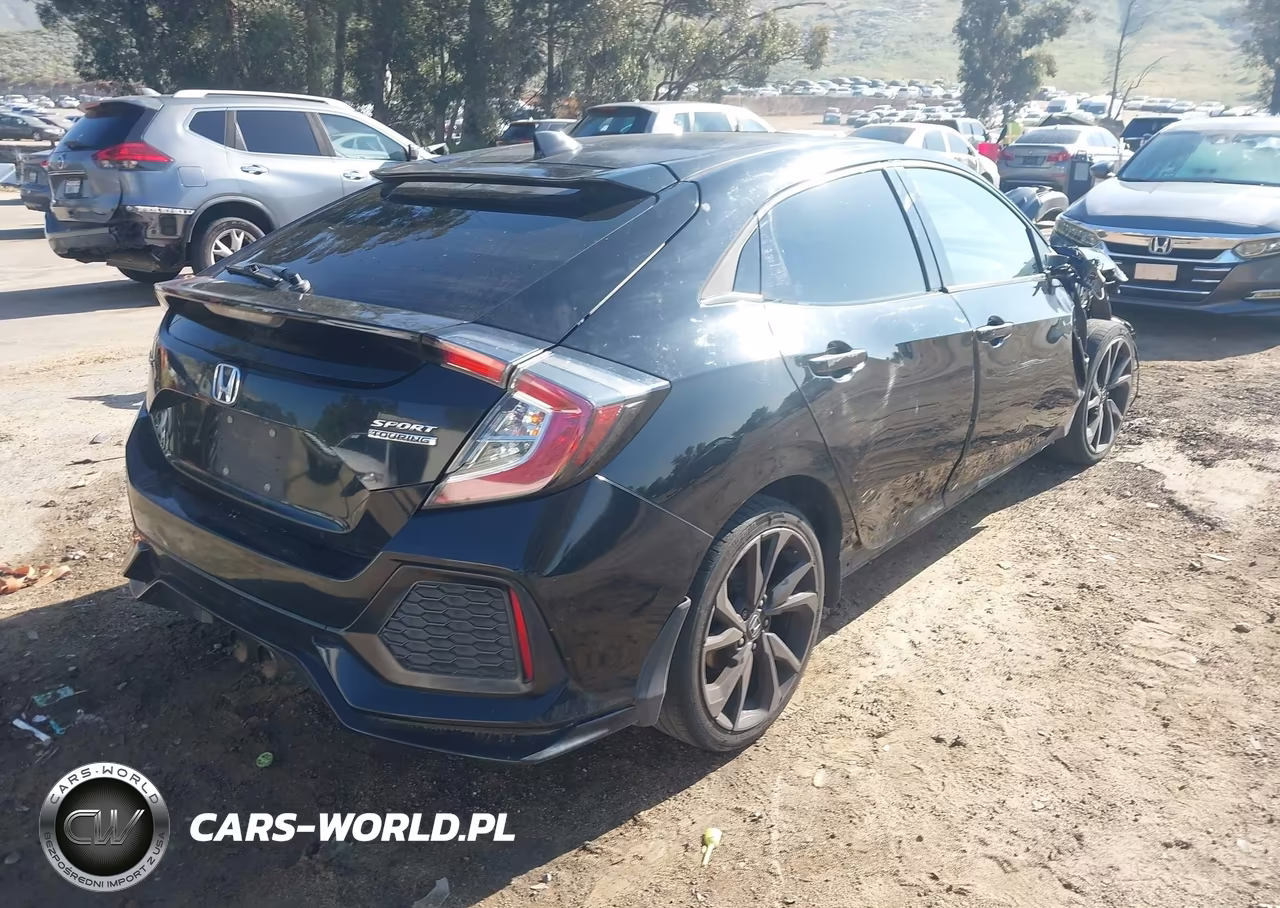 2018 Honda Civic Sport Touring VIN:SHHFK7H92JU419145 - 4