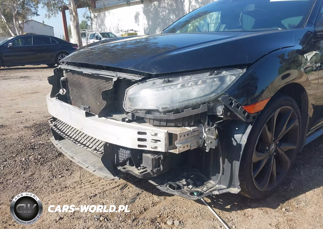2018 Honda Civic Sport Touring VIN:SHHFK7H92JU419145 - 6