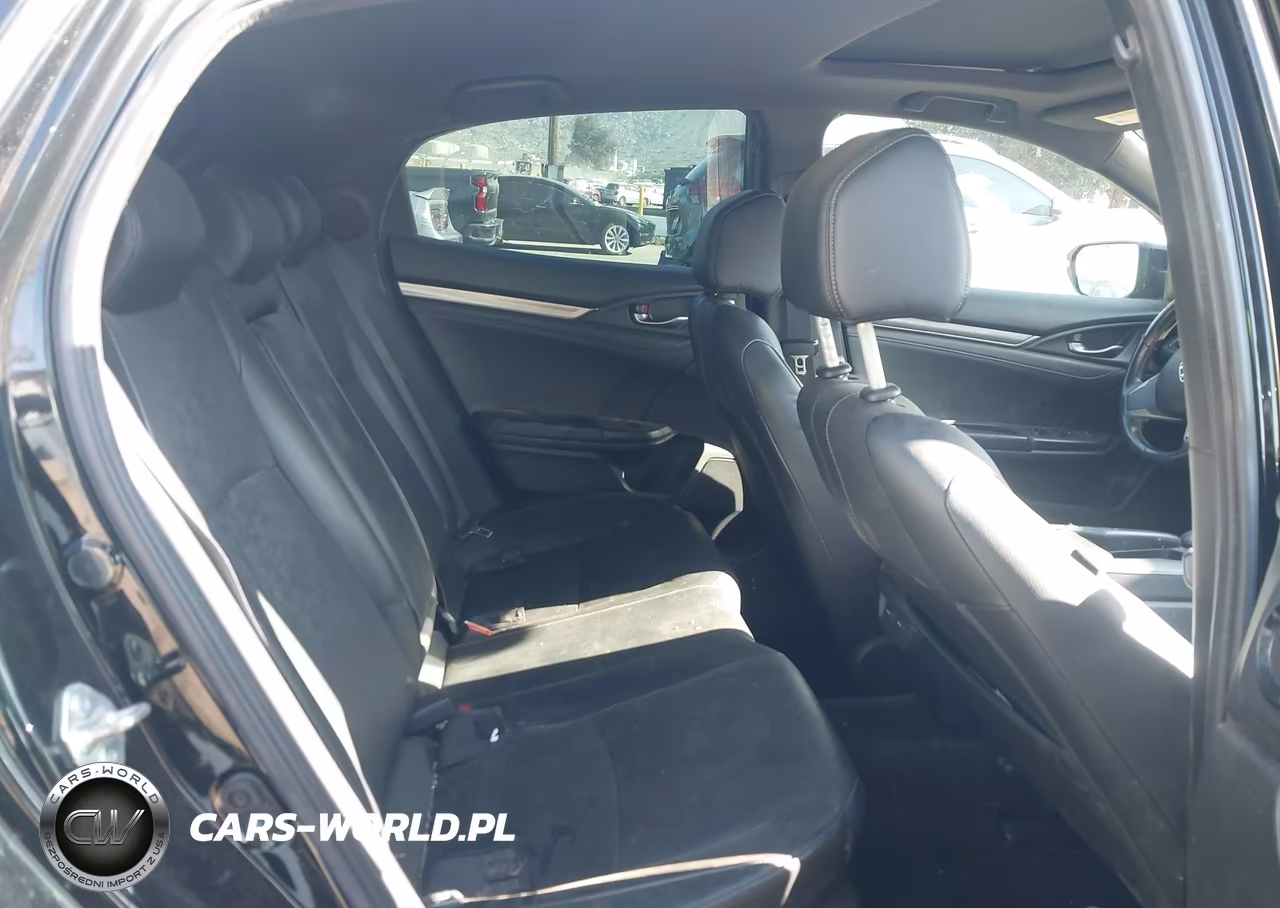 2018 Honda Civic Sport Touring VIN:SHHFK7H92JU419145 - 8