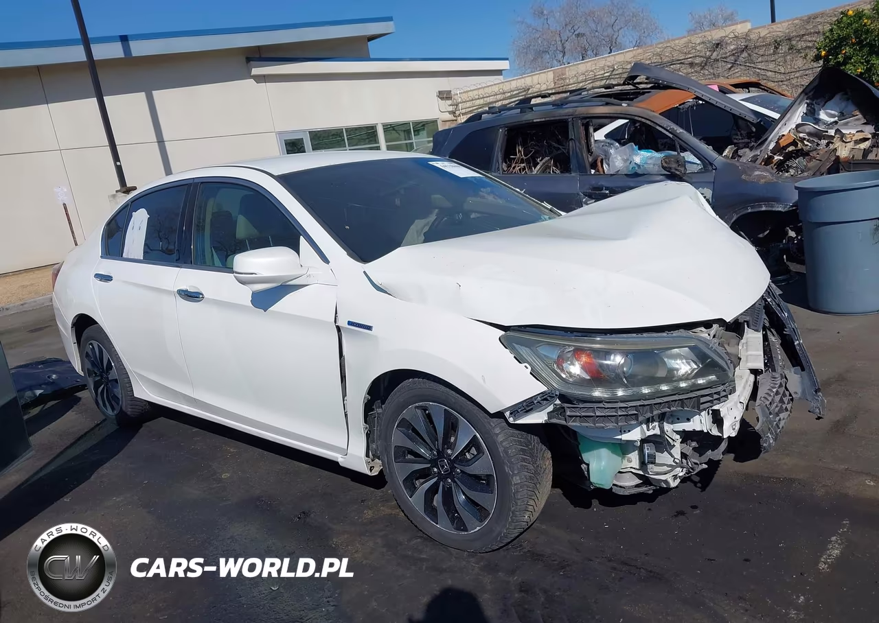 2015 Honda Accord Hybrid VIN:1HGCR6F39FA004673 - 13