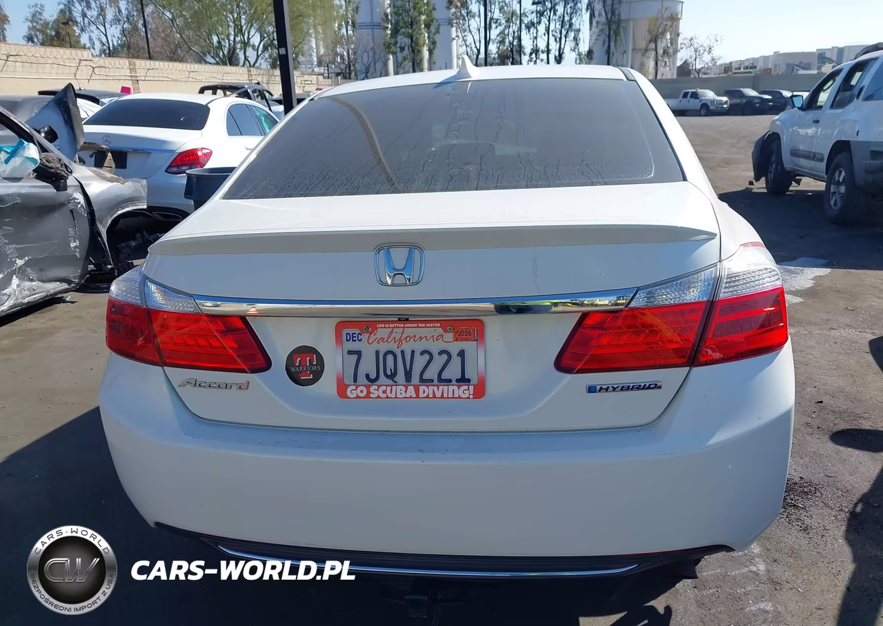 2015 Honda Accord Hybrid VIN:1HGCR6F39FA004673 - 16