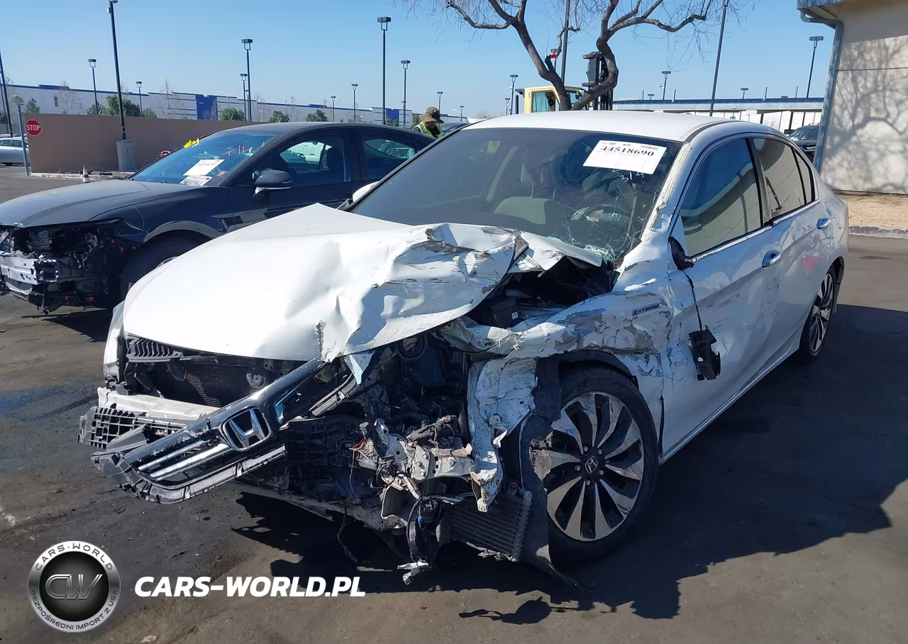 2015 Honda Accord Hybrid VIN:1HGCR6F39FA004673 - 6