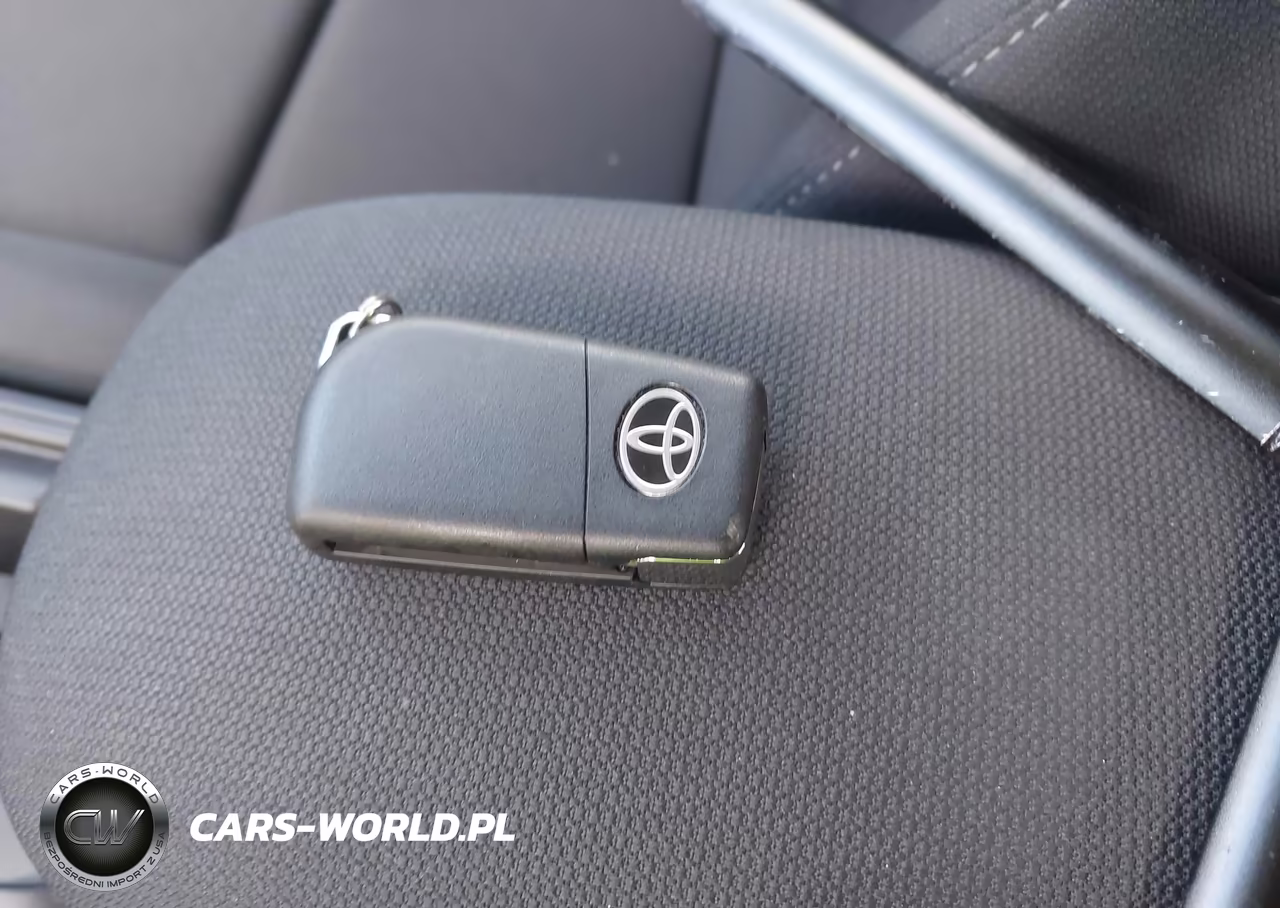 2025 Toyota Corolla Le VIN:5YFB4MDE6SP311158 - 11
