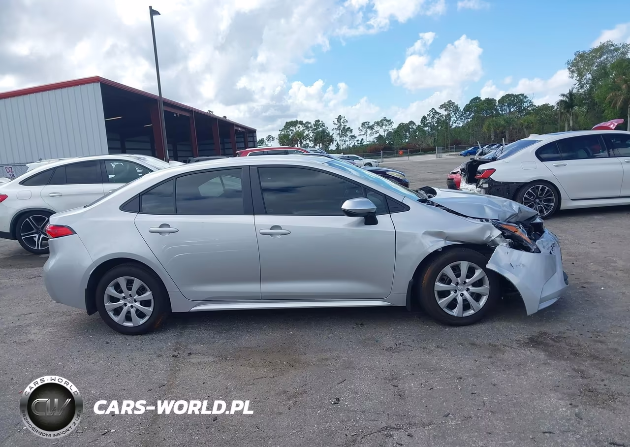 2025 Toyota Corolla Le VIN:5YFB4MDE6SP311158 - 13