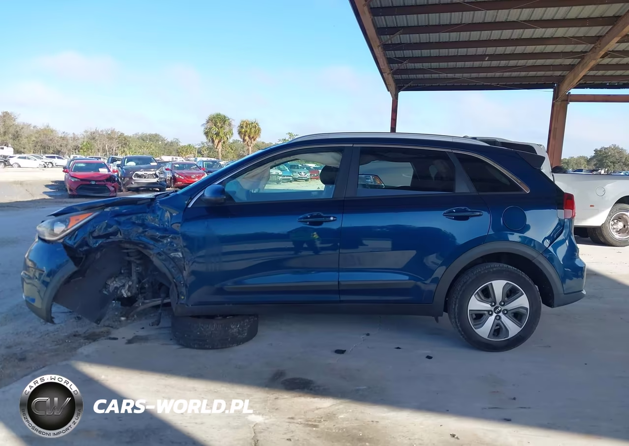 2018 Kia Niro Lx VIN:KNDCB3LCXJ5210043 - 14