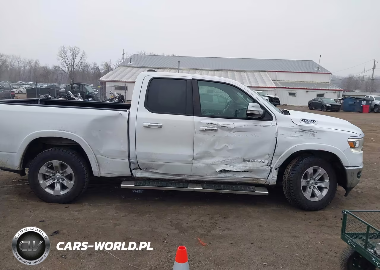2020 Ram 1500 Laramie 4X4 6'4 Box VIN:1C6SRFDT1LN227492 - 14