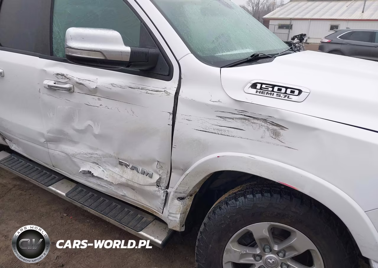 2020 Ram 1500 Laramie 4X4 6'4 Box VIN:1C6SRFDT1LN227492 - 6