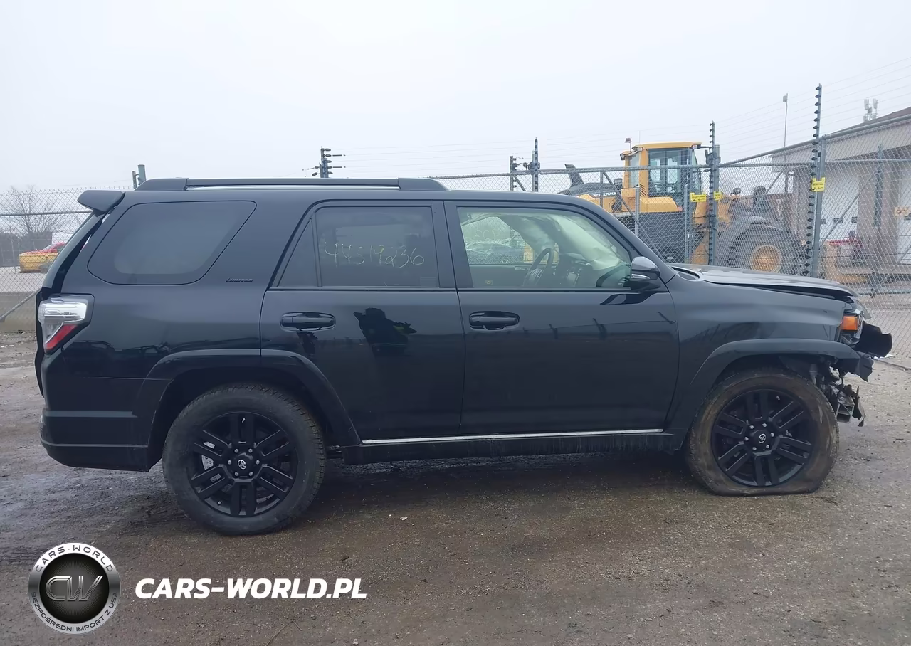 2020 Toyota 4Runner Nightshade Special Edition VIN:JTEBU5JRXL5740679 - 13