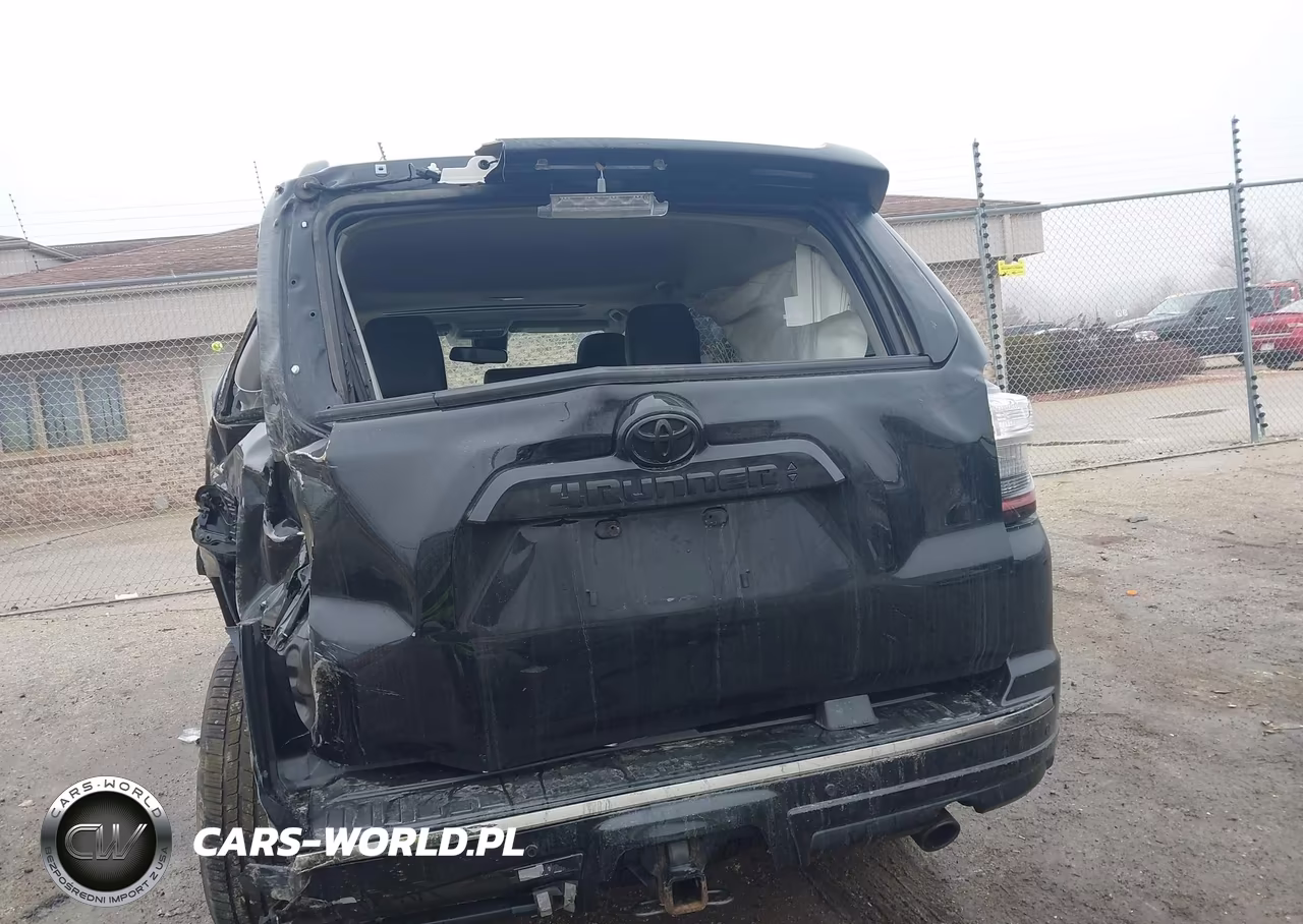2020 Toyota 4Runner Nightshade Special Edition VIN:JTEBU5JRXL5740679 - 16