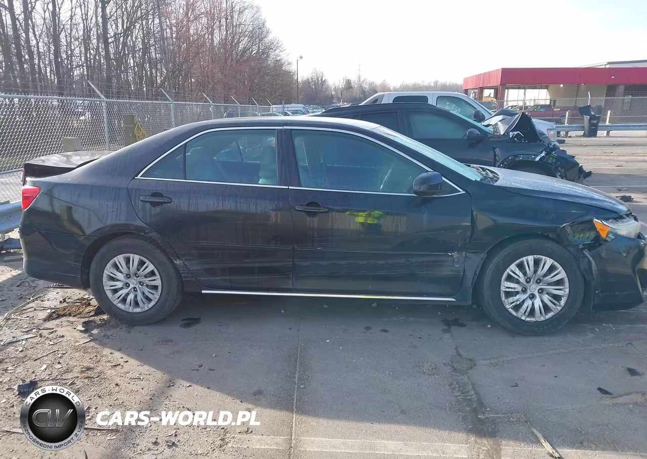 2014 Toyota Camry Le VIN:4T4BF1FK2ER337471 - 14