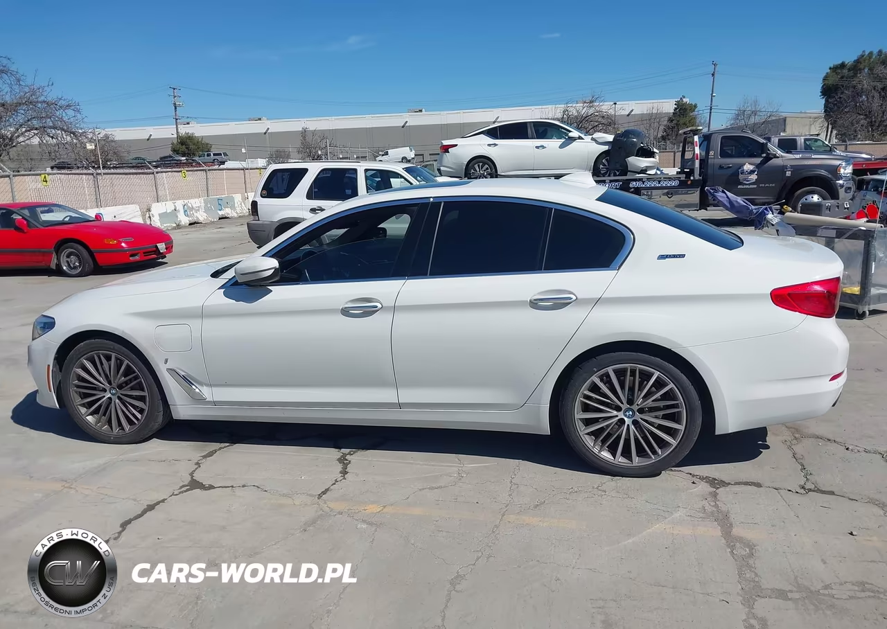 2018 BMW 530E Iperformance VIN:WBAJA9C56JB251301 - 14