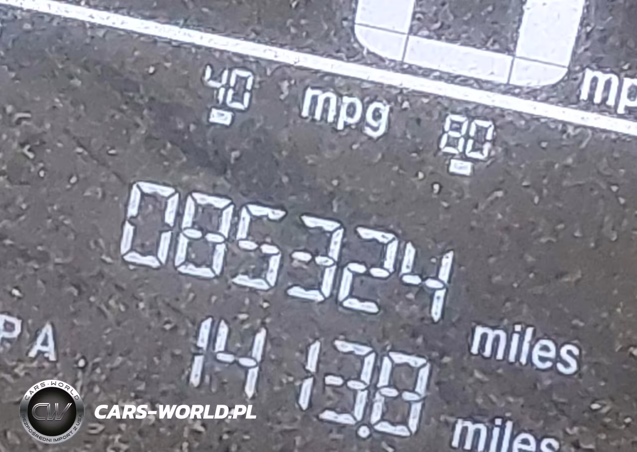2018 Honda Civic Sport VIN:SHHFK7H46JU421937 - 15