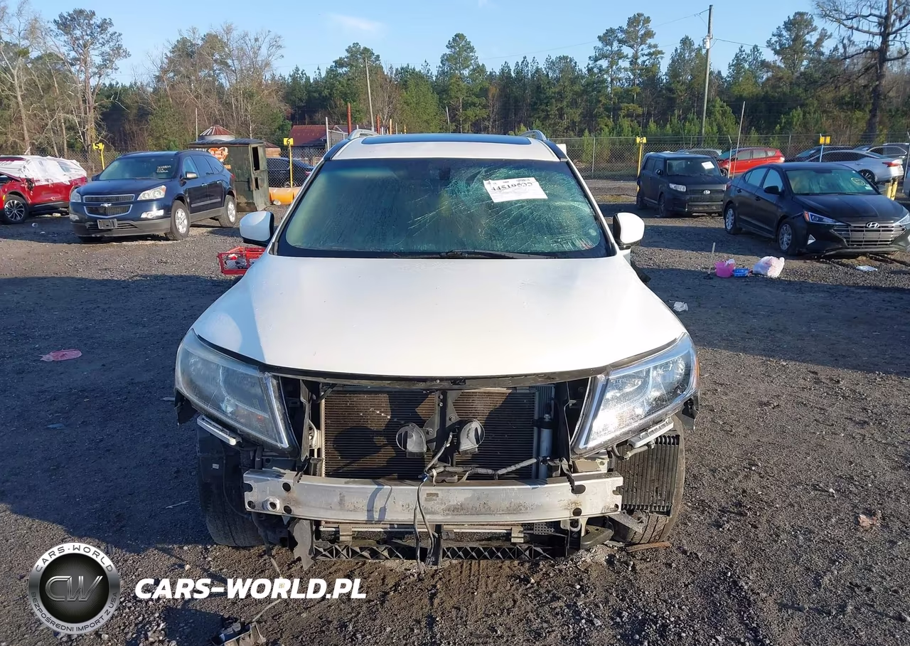 2016 Nissan Pathfinder Platinum VIN:5N1AR2MN7GC611952 - 12