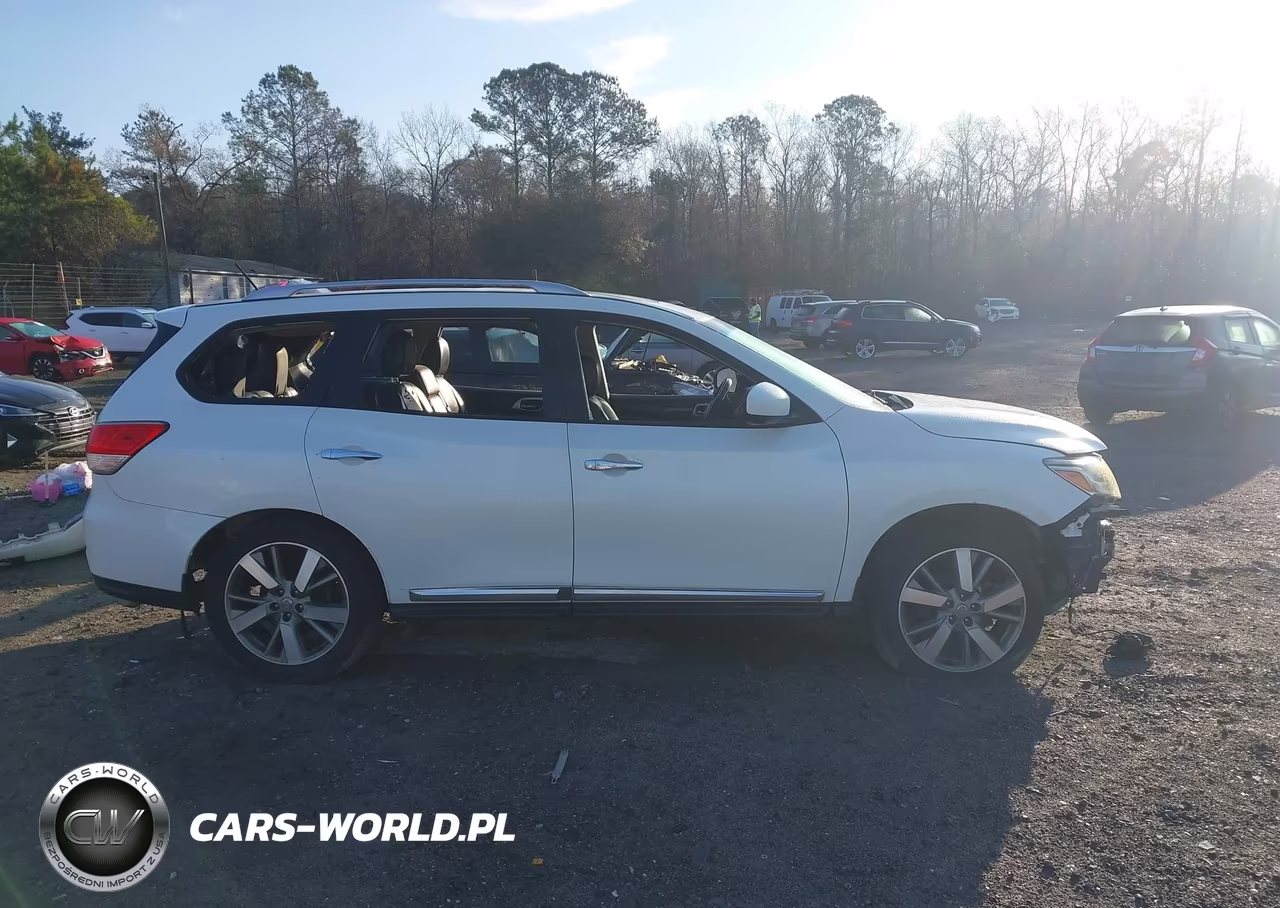 2016 Nissan Pathfinder Platinum VIN:5N1AR2MN7GC611952 - 13