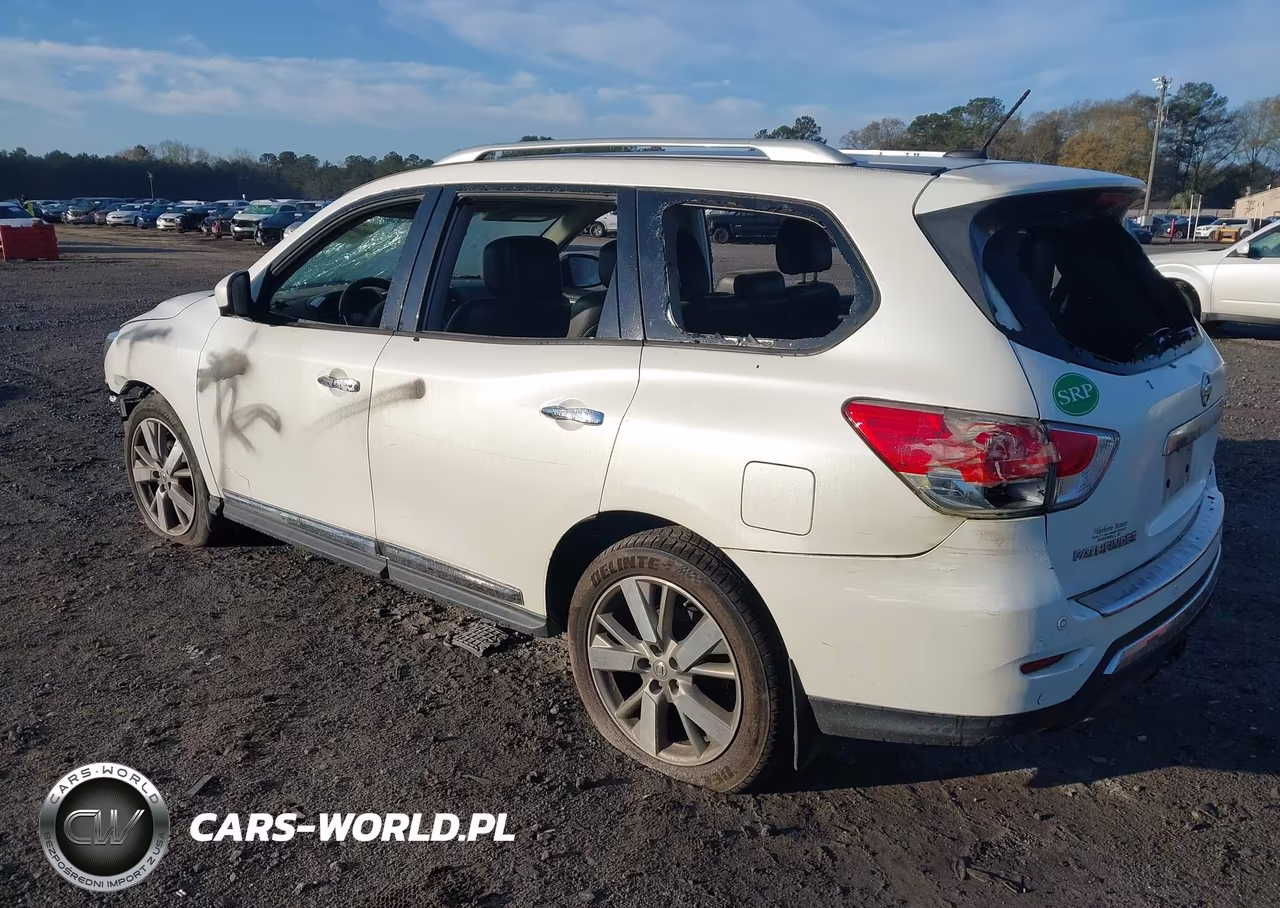 2016 Nissan Pathfinder Platinum VIN:5N1AR2MN7GC611952 - 3
