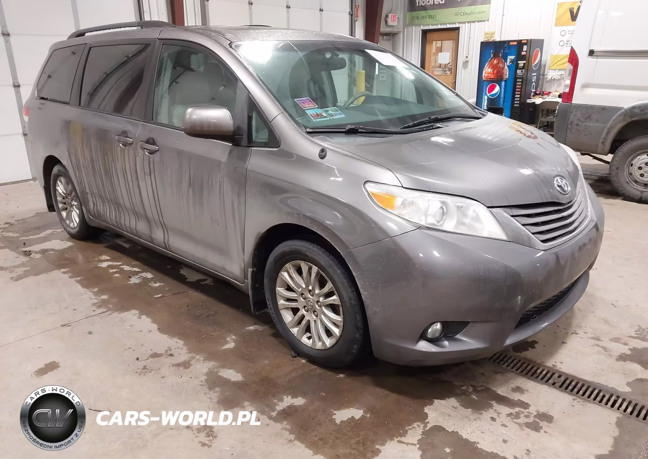 2011 Toyota Sienna Xle V6