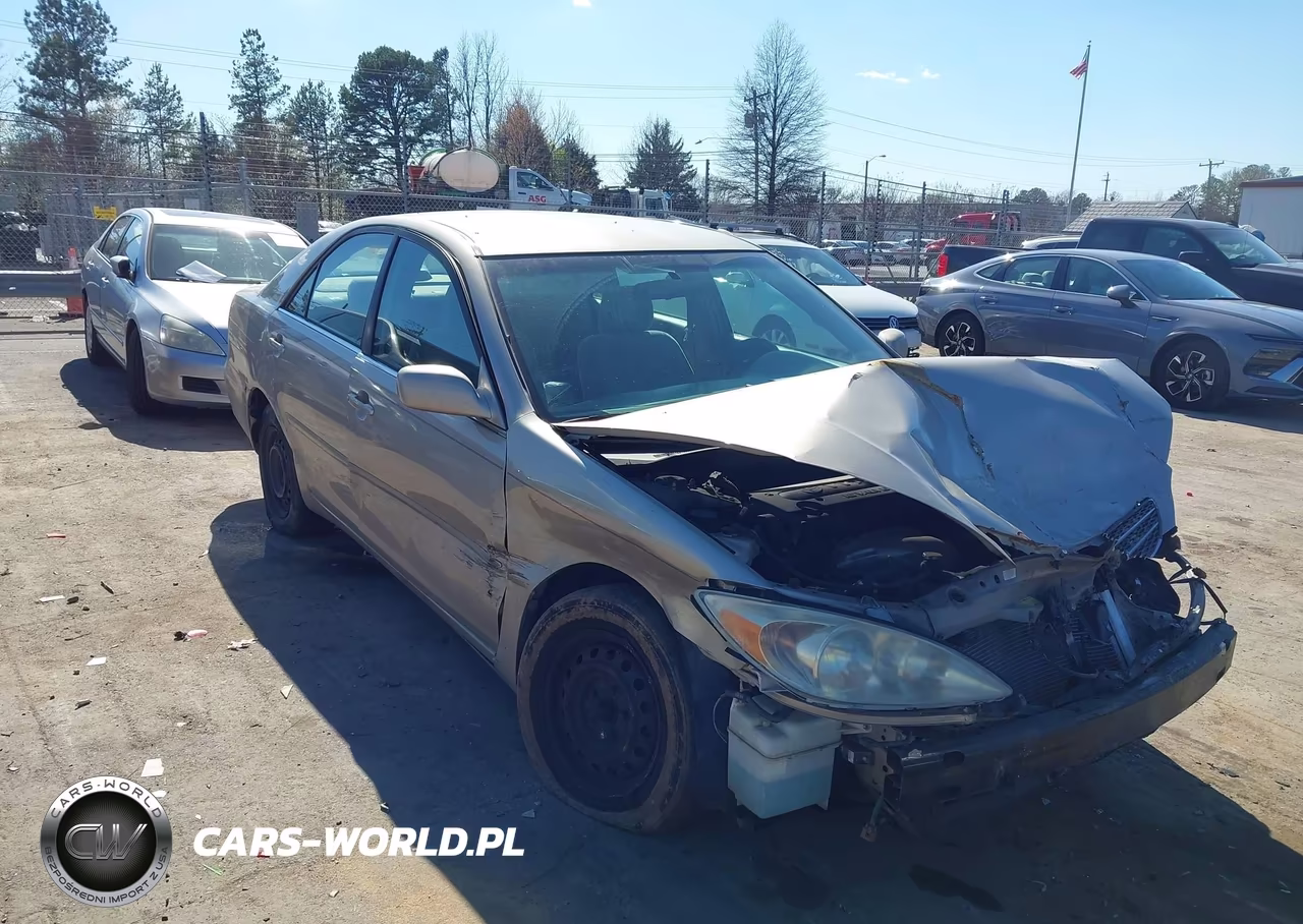2004 Toyota Camry Le