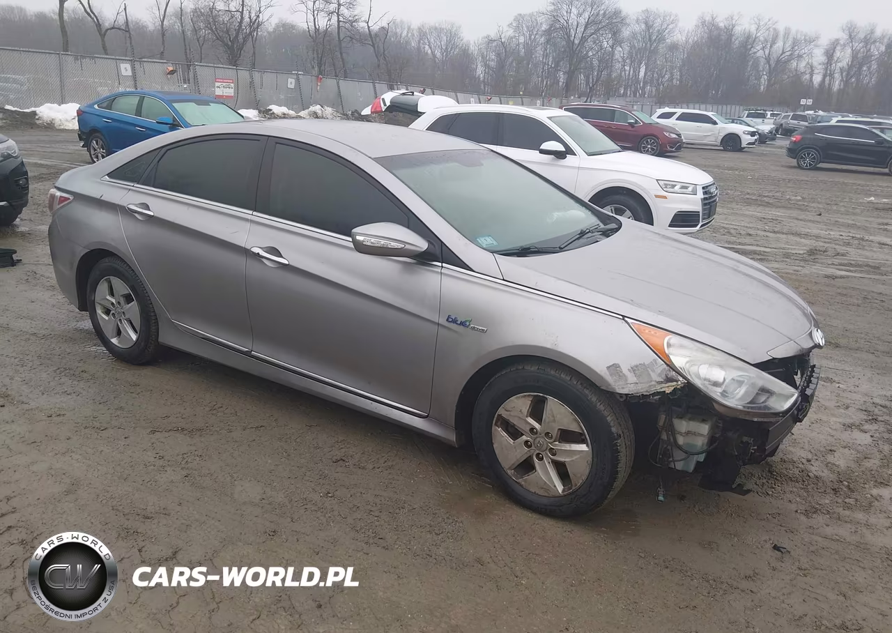 HYUNDAI SONATA HYBRID