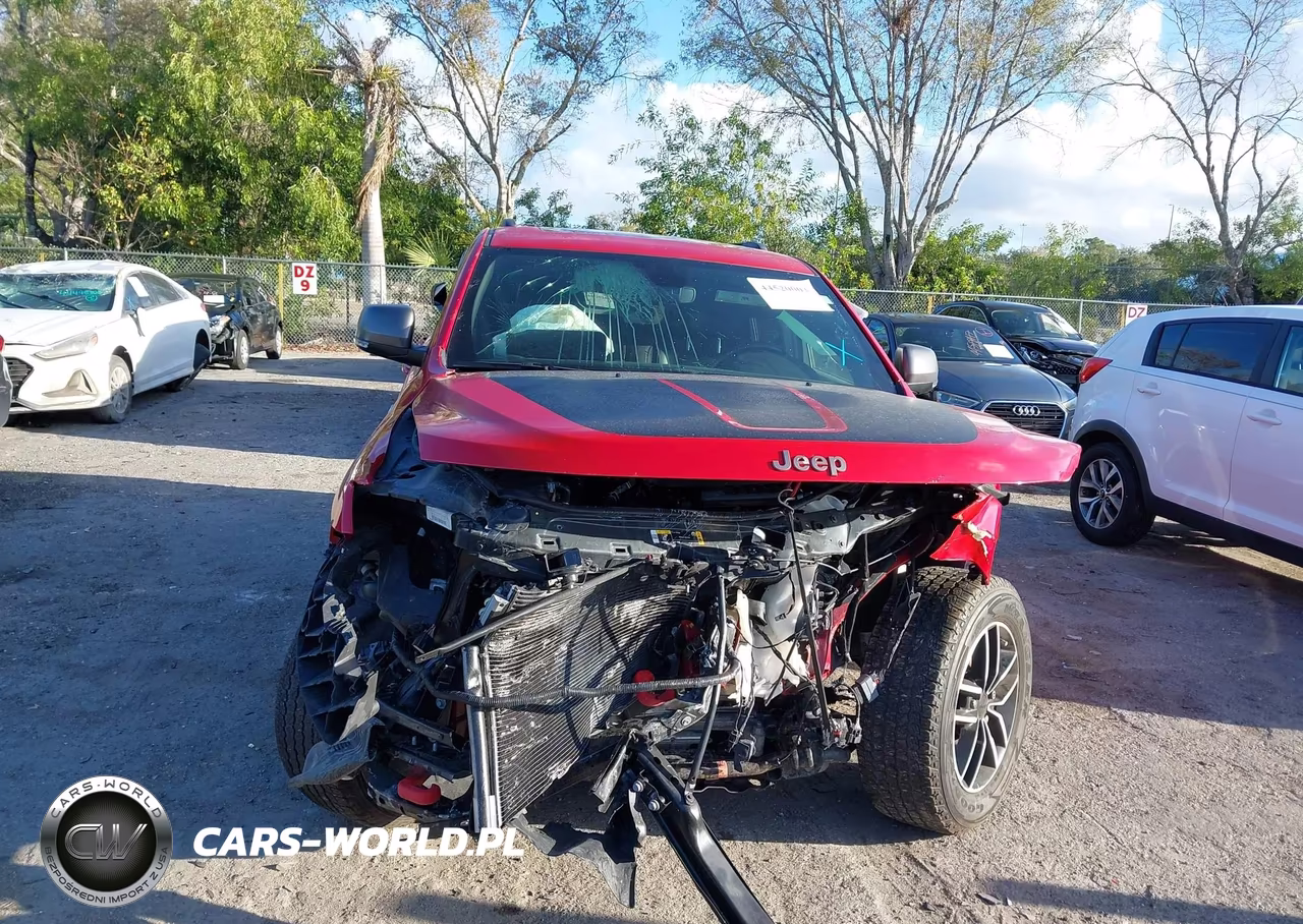 2021 Jeep Grand Cherokee Trailhawk 4X4 VIN:1C4RJFLG9MC781623 - 12