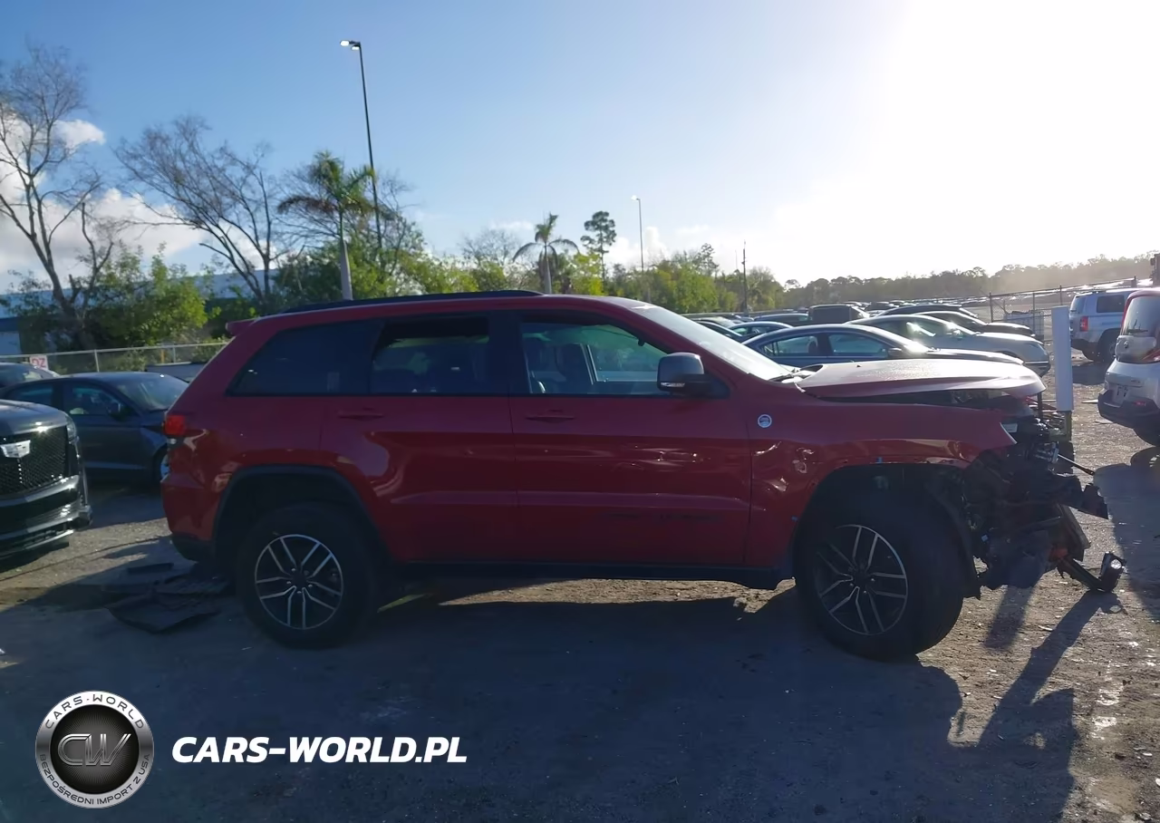 2021 Jeep Grand Cherokee Trailhawk 4X4 VIN:1C4RJFLG9MC781623 - 13