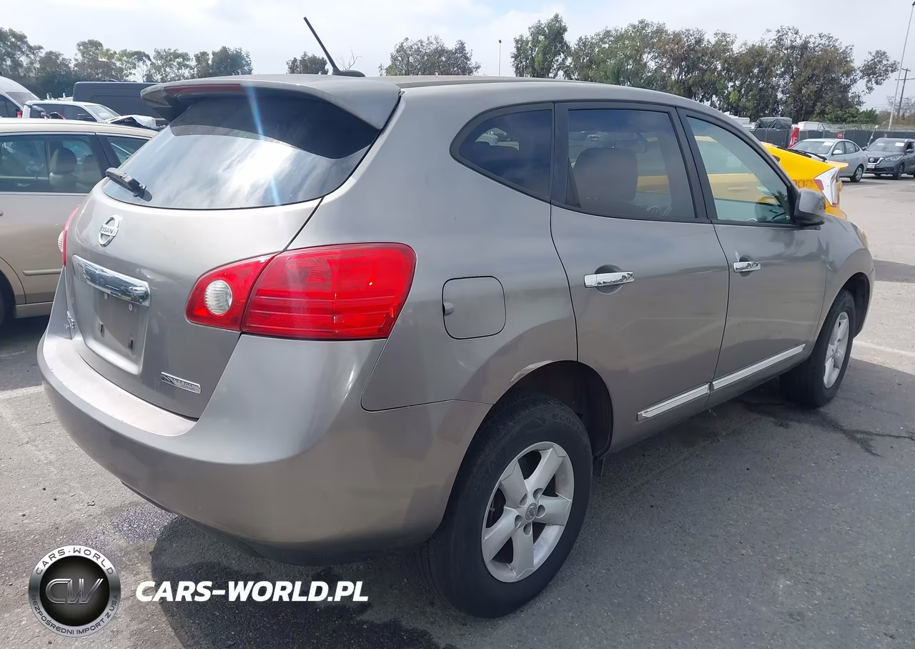 2013 Nissan Rogue S VIN:JN8AS5MT3DW030603 - 4