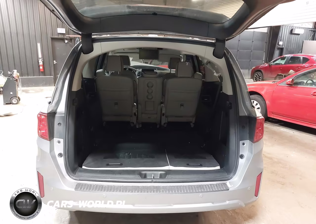 2025 Honda Odyssey Touring VIN:5FNRL6H80SB002900 - 18