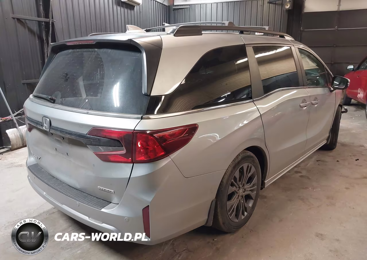2025 Honda Odyssey Touring VIN:5FNRL6H80SB002900 - 4